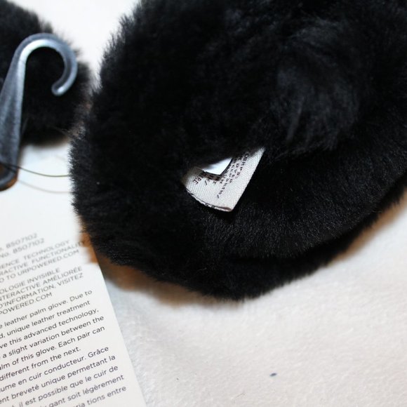 NWT UGG WOMEN'S SPILL SEAM TECH ENABLED SUEDE SHEARLING GLOVES BLACK - Picture 6 of 6